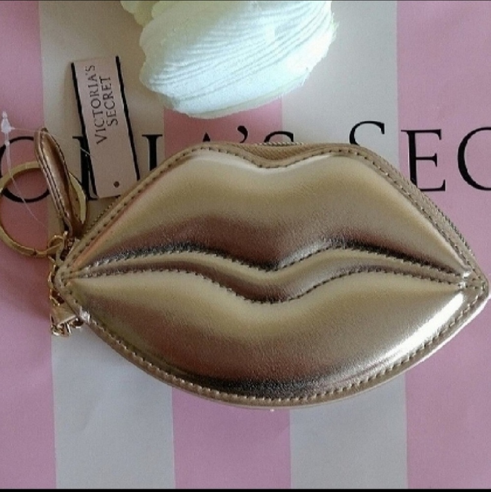 ❌VICTORIA'S SECRET LIP POUCH KEYCHAIN.nwt - Picture 2 of 3